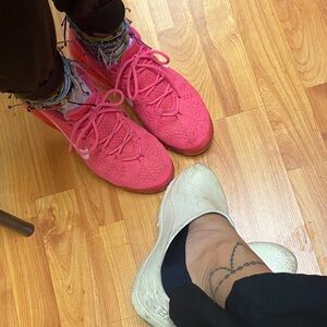 Women’s WW slippers and sneakers Well Worn